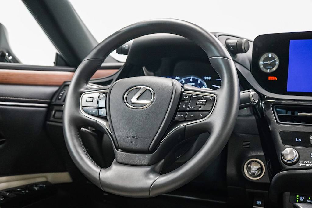 Thumbnail: 2024 Lexus ES - 12