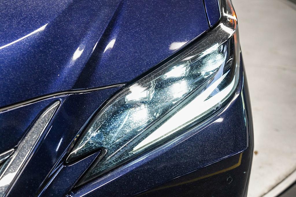 Thumbnail: 2025 Lexus ES - 21
