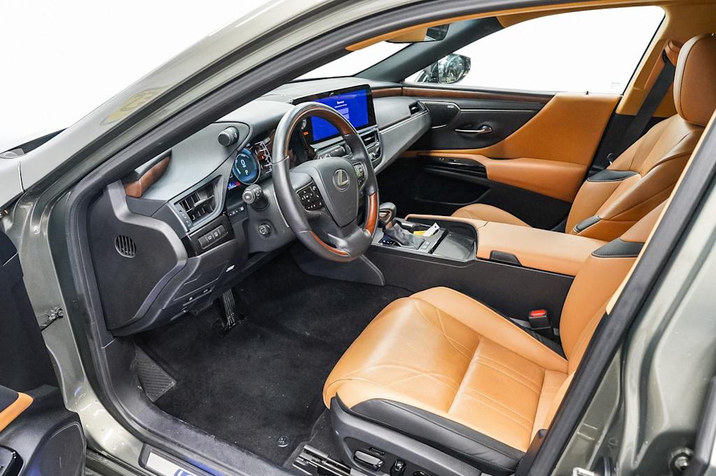 Thumbnail: 2025 Lexus ES - 11