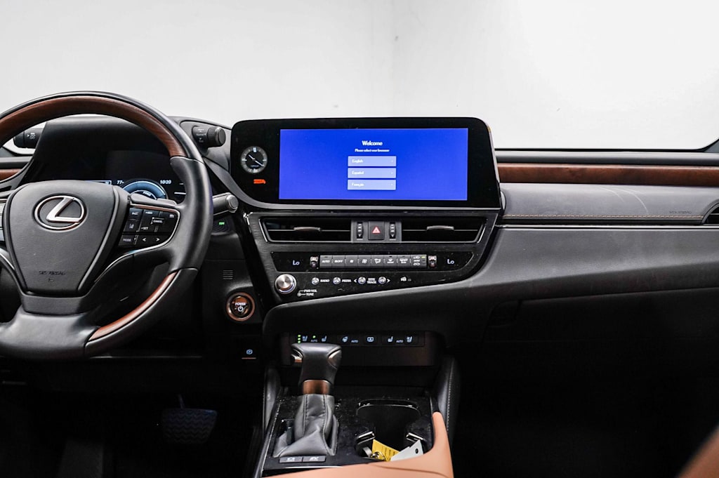 Thumbnail: 2025 Lexus ES - 9