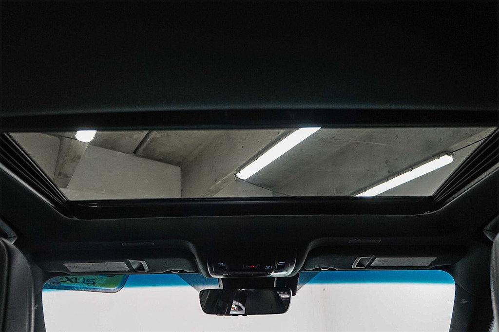 Thumbnail: 2023 Lexus ES - 24