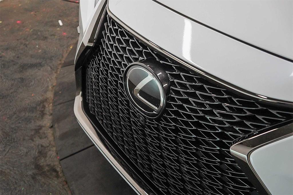 Thumbnail: 2023 Lexus ES - 6