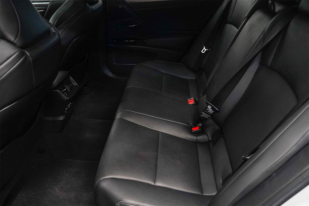 Thumbnail: 2023 Lexus ES - 12