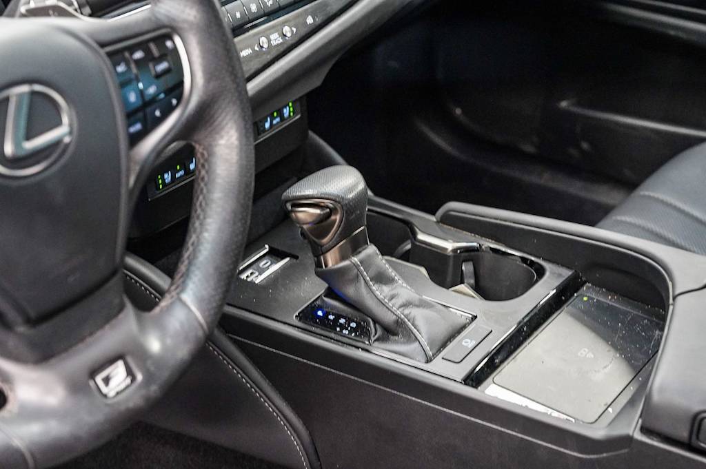 Thumbnail: 2024 Lexus ES - 14