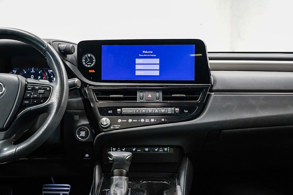 Thumbnail: 2024 Lexus ES - 13