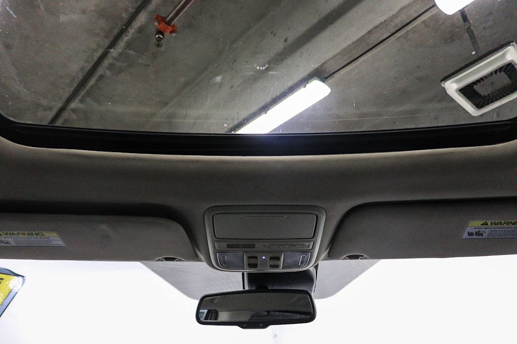 Thumbnail: 2016 Honda Odyssey - 23