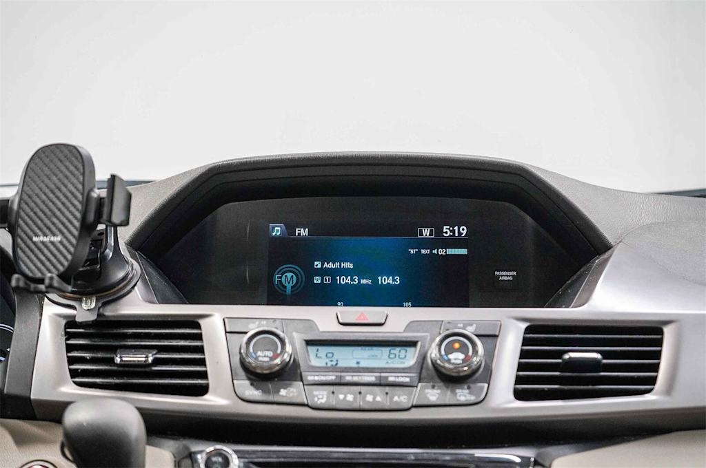 Thumbnail: 2016 Honda Odyssey - 14