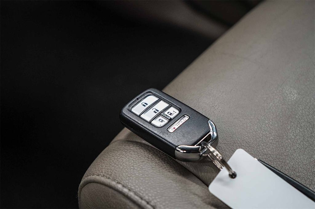 Thumbnail: 2016 Honda Odyssey - 17