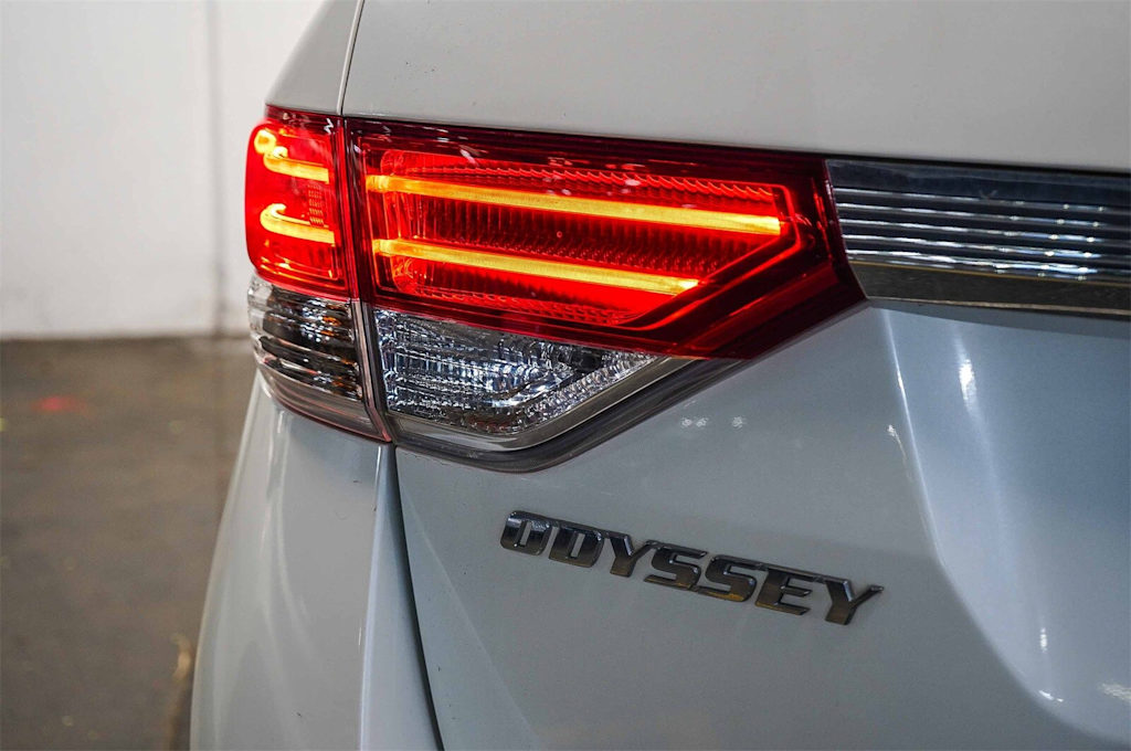 Thumbnail: 2016 Honda Odyssey - 22