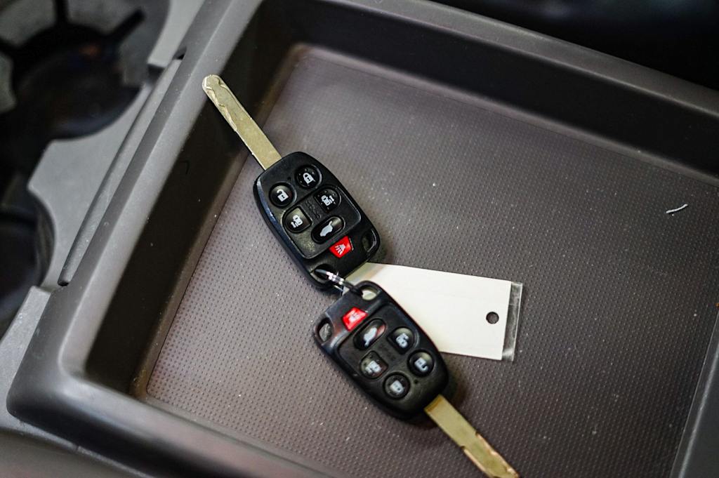 Thumbnail: 2012 Honda Odyssey - 16