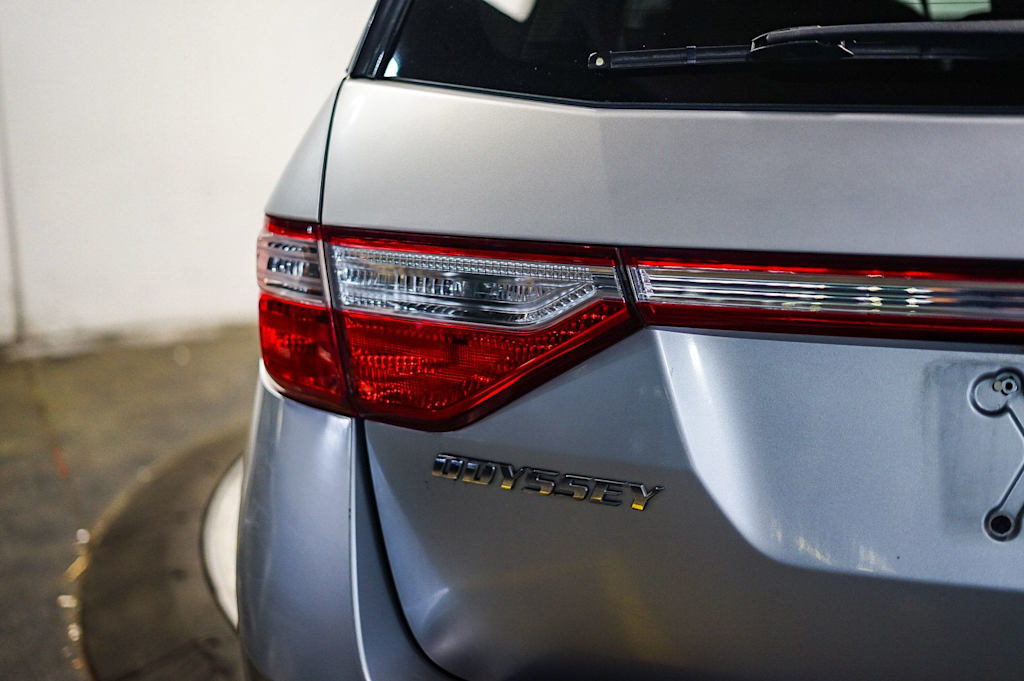 Thumbnail: 2012 Honda Odyssey - 22