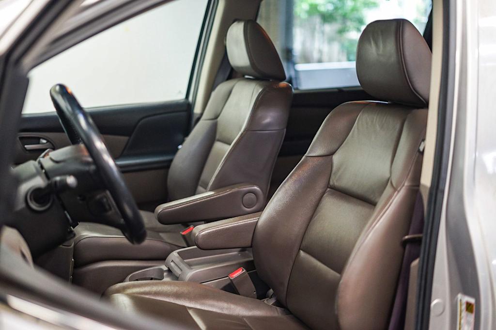 Thumbnail: 2012 Honda Odyssey - 10