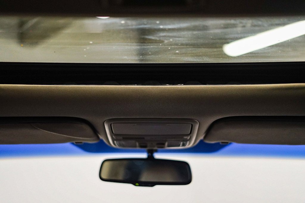 Thumbnail: 2012 Honda Odyssey - 23