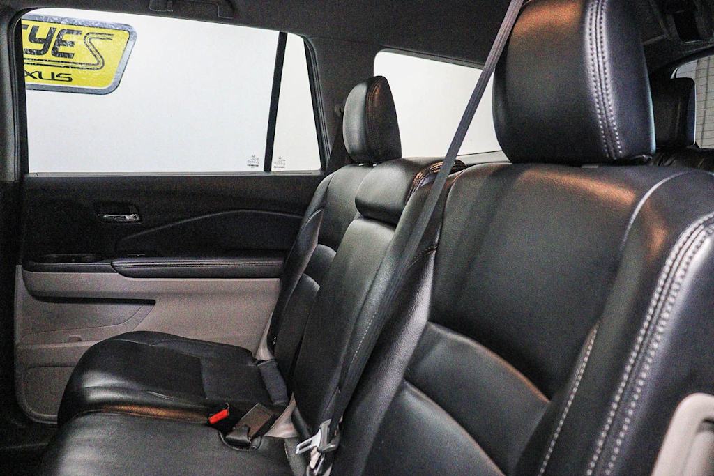 Thumbnail: 2020 Honda Pilot - 11