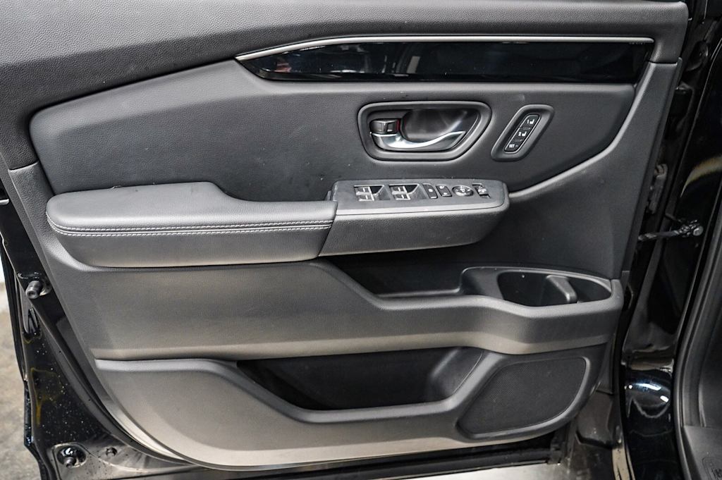 Thumbnail: 2023 Honda Pilot - 26