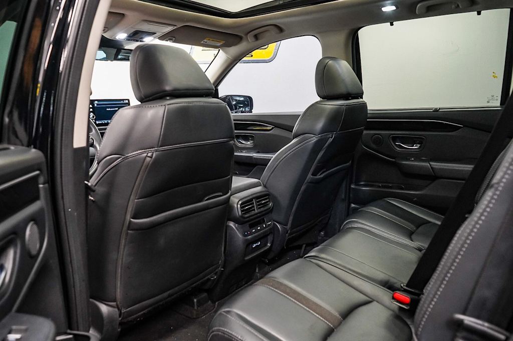 Thumbnail: 2023 Honda Pilot - 12