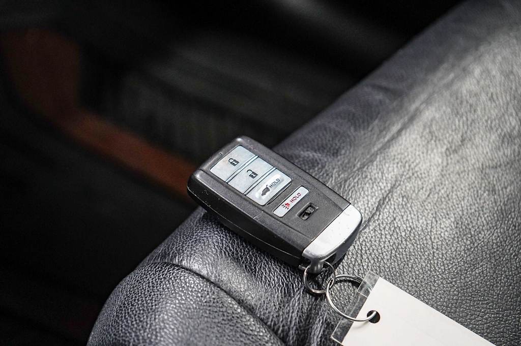 Thumbnail: 2016 Acura MDX - 18