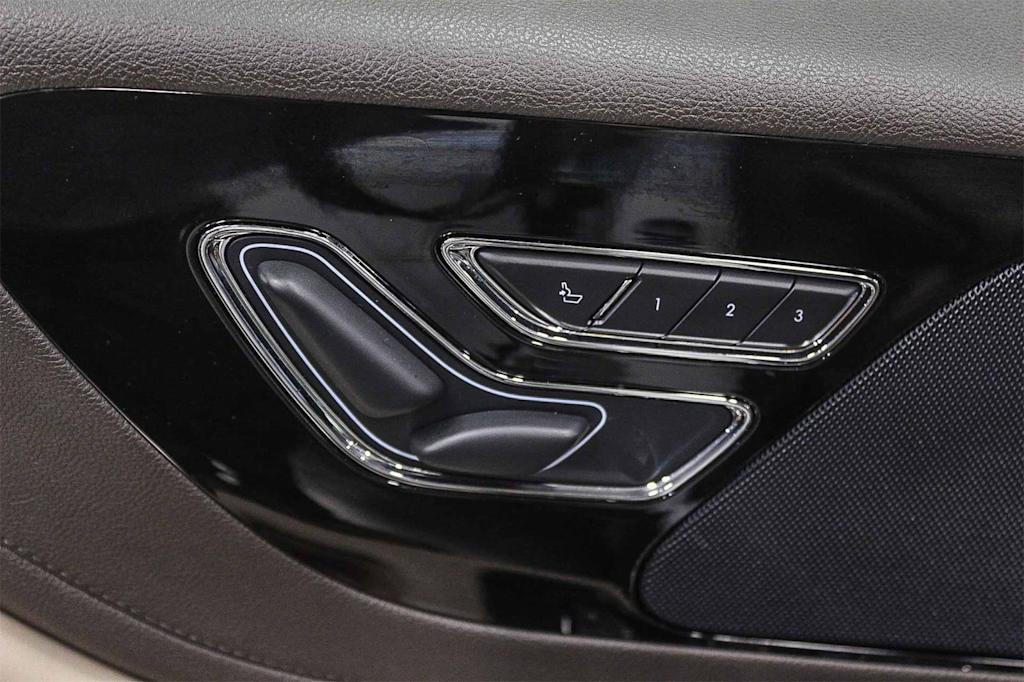 Thumbnail: 2023 Lincoln Aviator - 20