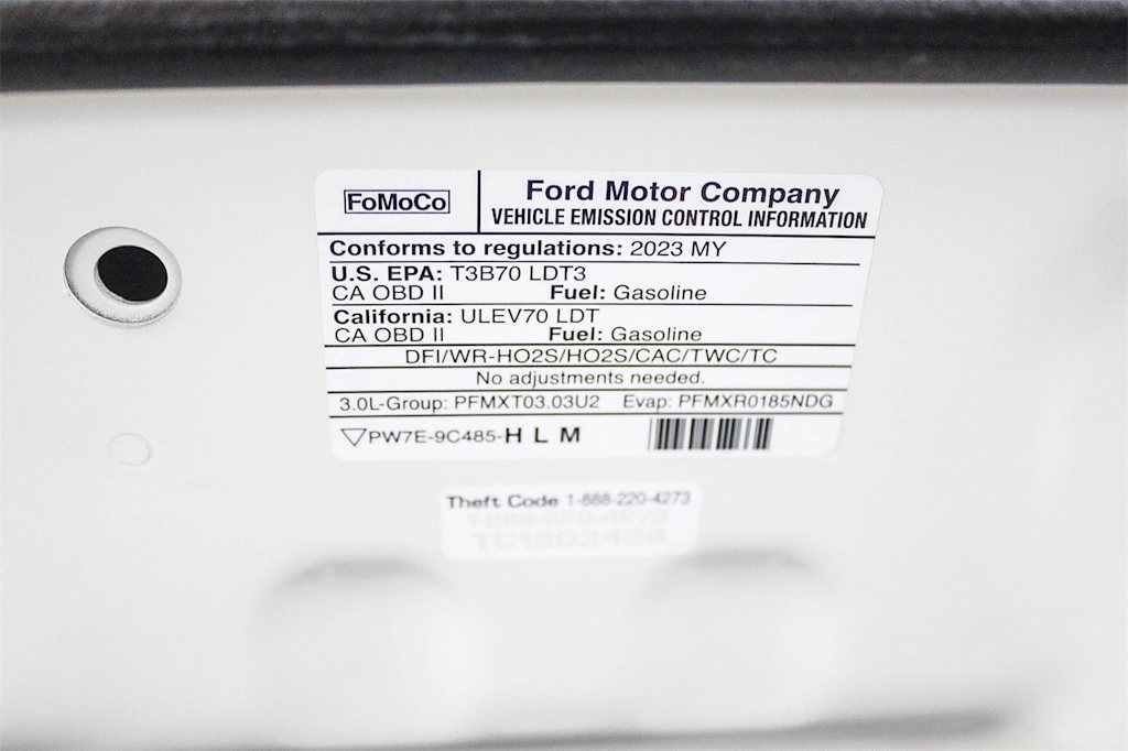 Thumbnail: 2023 Lincoln Aviator - 13