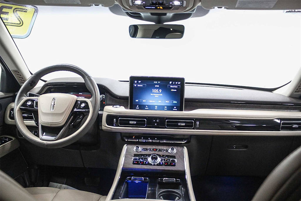 Thumbnail: 2023 Lincoln Aviator - 2