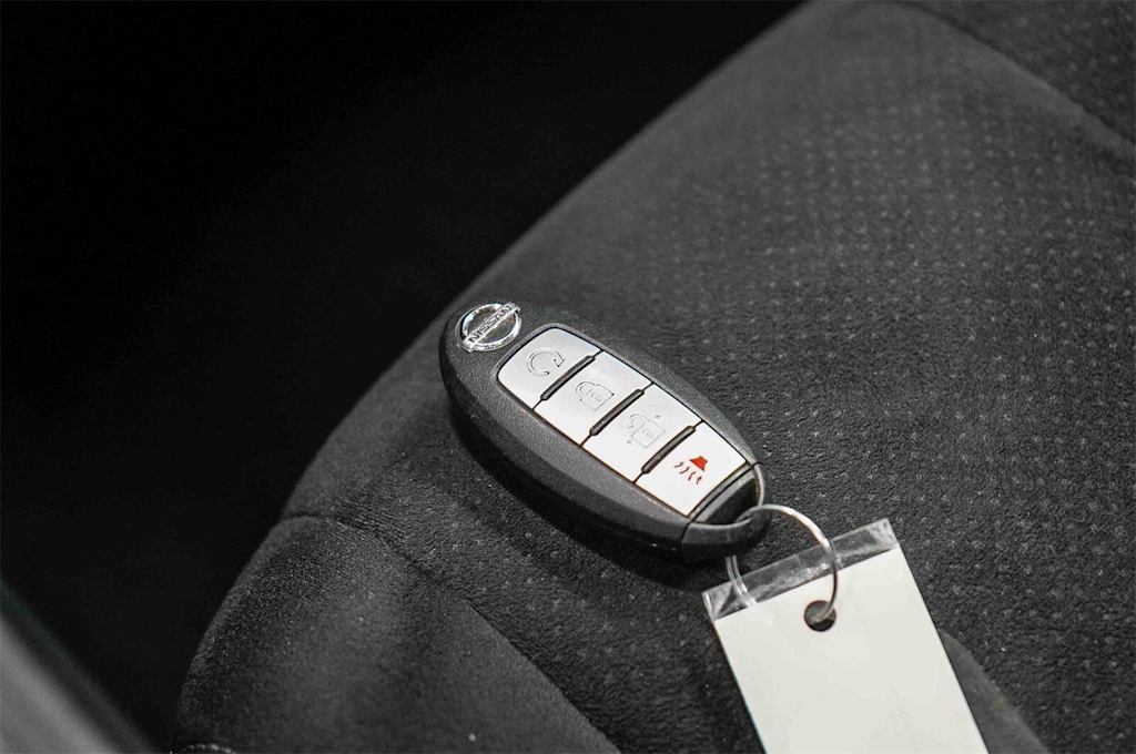 Thumbnail: 2016 Nissan Murano - 18