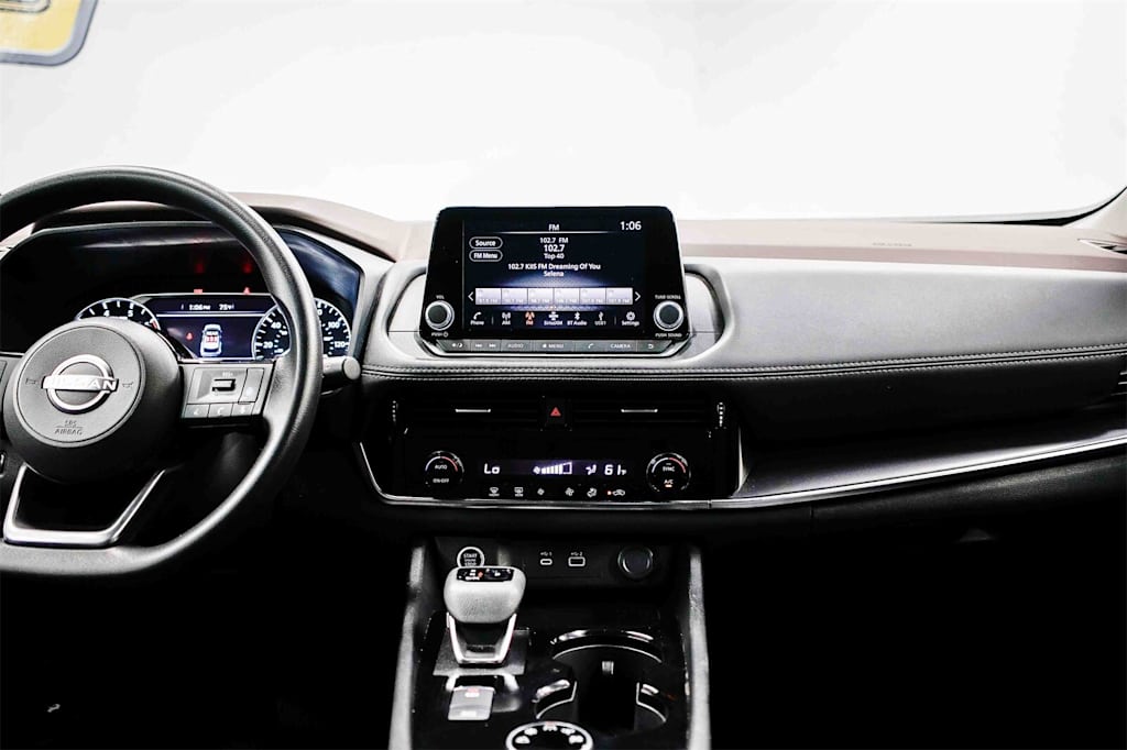 Thumbnail: 2023 Nissan Rogue - 9