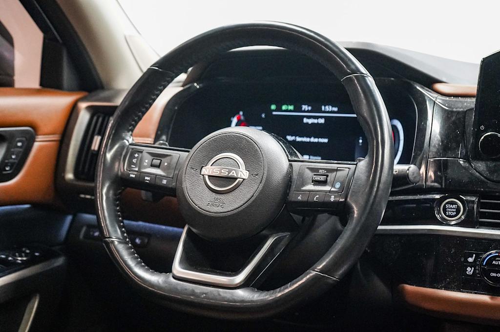 Thumbnail: 2022 Nissan Pathfinder - 9