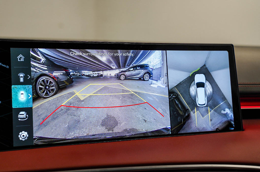 Thumbnail: 2026 Genesis GV70 - 15