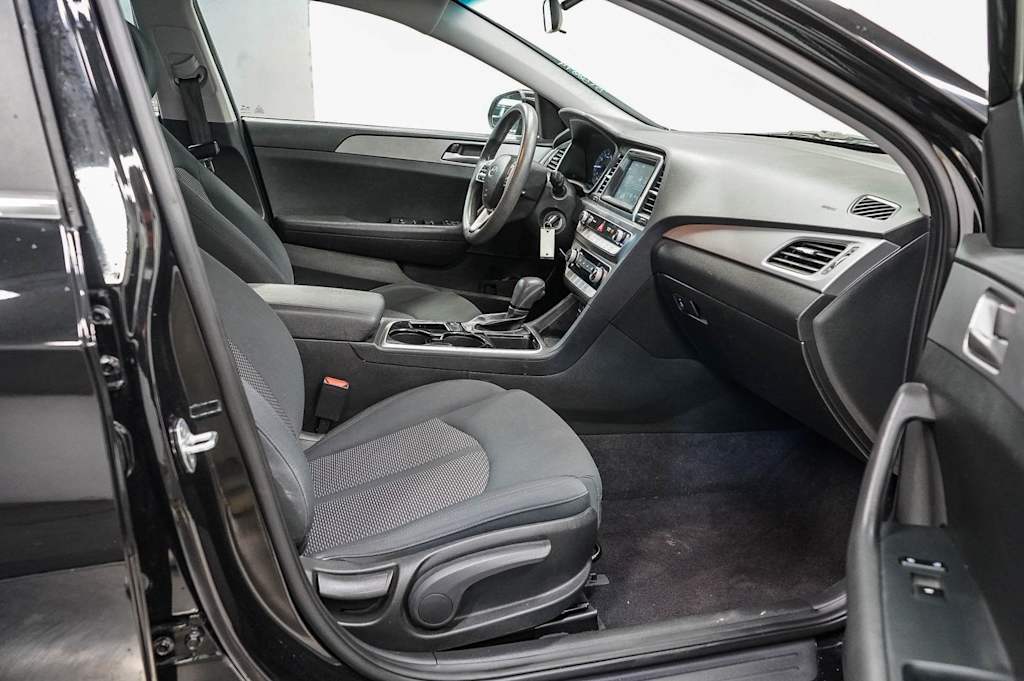 Thumbnail: 2019 Hyundai Sonata - 8