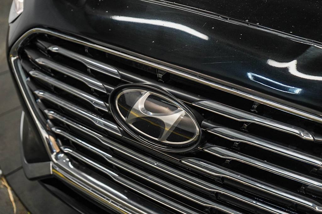 Thumbnail: 2019 Hyundai Sonata - 4