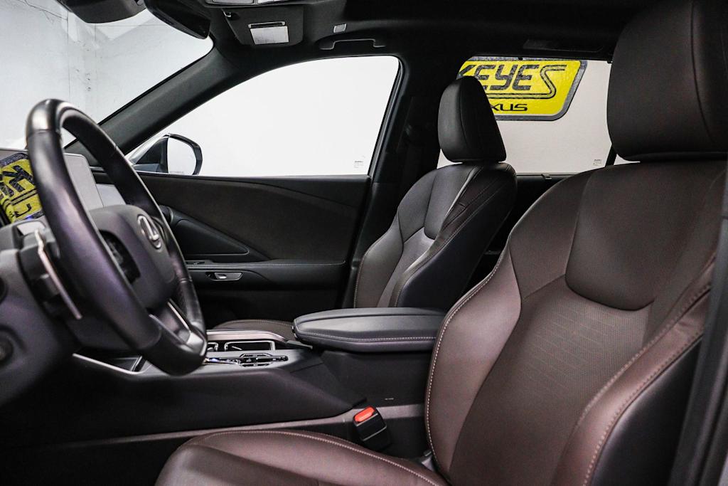 Thumbnail: 2025 Lexus TX - 11
