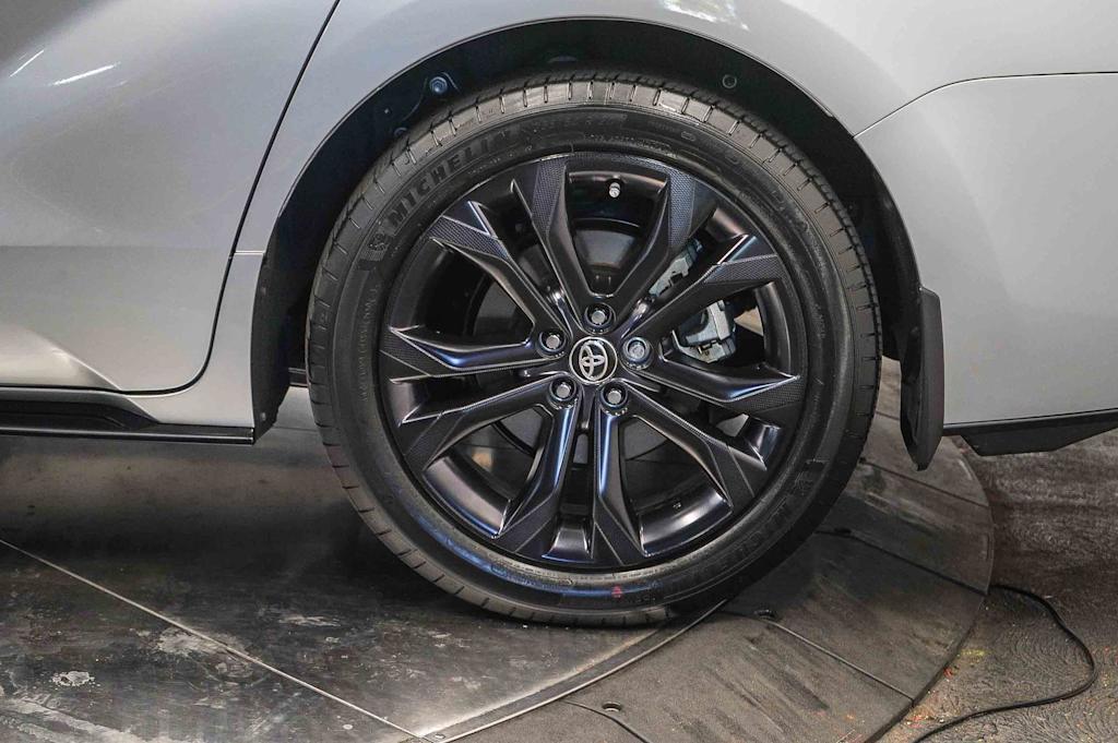 Thumbnail: 2025 Toyota Sienna - 23