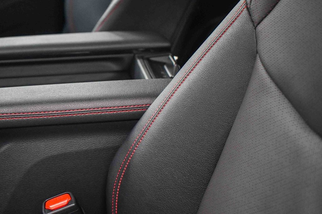 Thumbnail: 2025 Toyota Sienna - 26