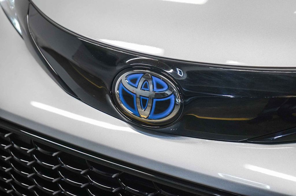 Thumbnail: 2025 Toyota Sienna - 6