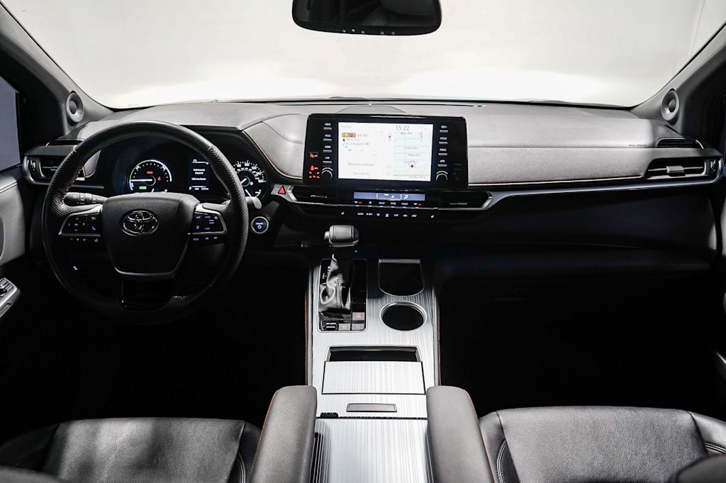 Thumbnail: 2023 Toyota Sienna - 2