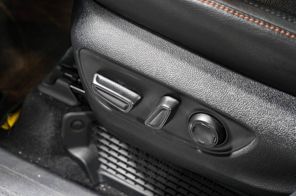 Thumbnail: 2023 Toyota Sienna - 27