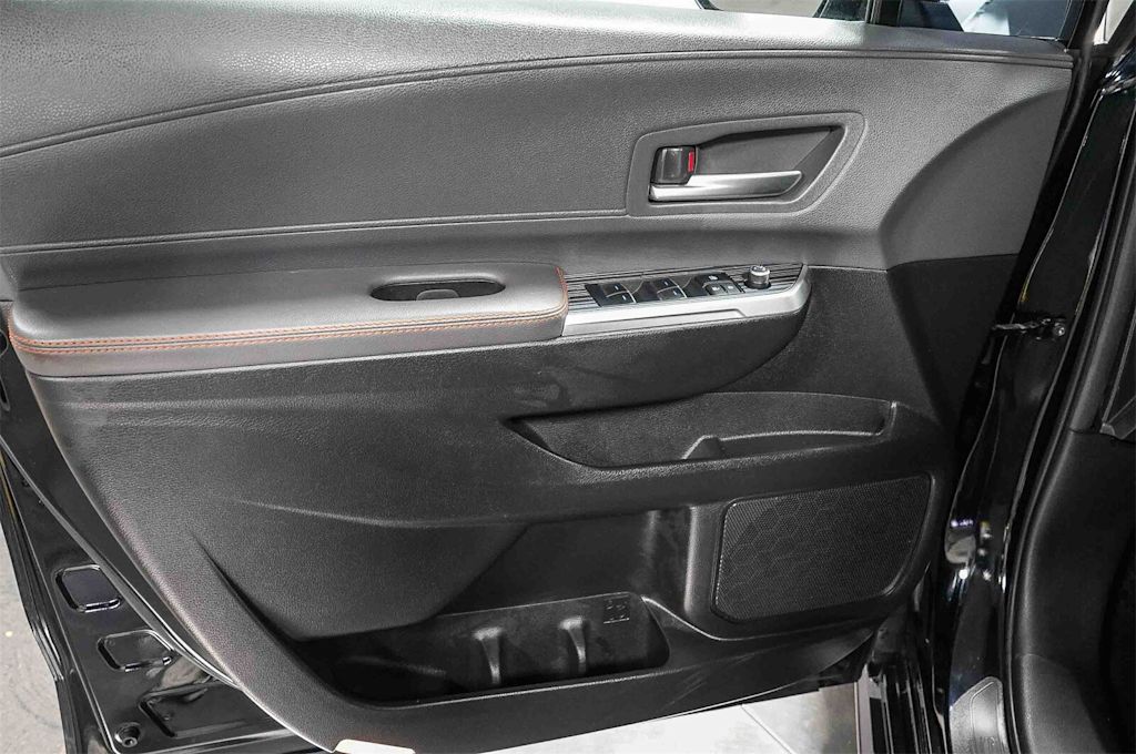 Thumbnail: 2023 Toyota Sienna - 26