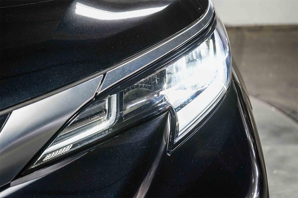 Thumbnail: 2023 Toyota Sienna - 21