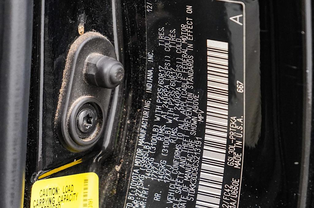 2012 Toyota Sienna LE 16