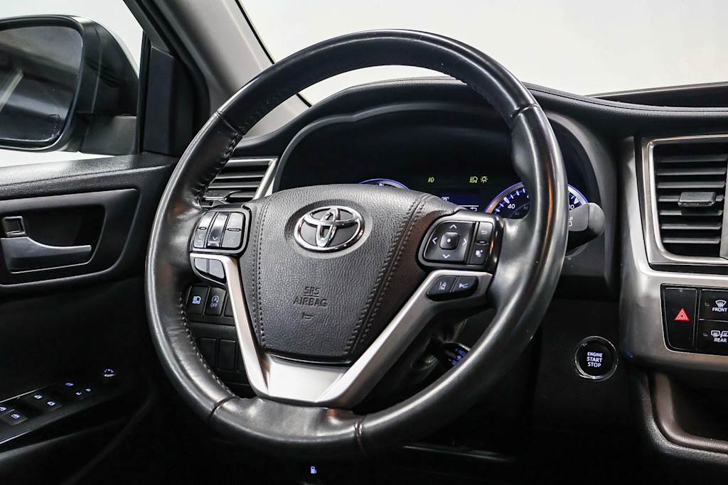 2019 Toyota Highlander XLE 8