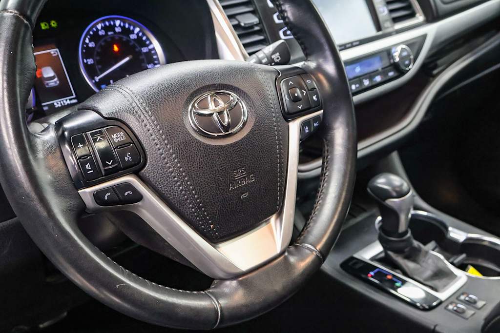 2019 Toyota Highlander XLE 12