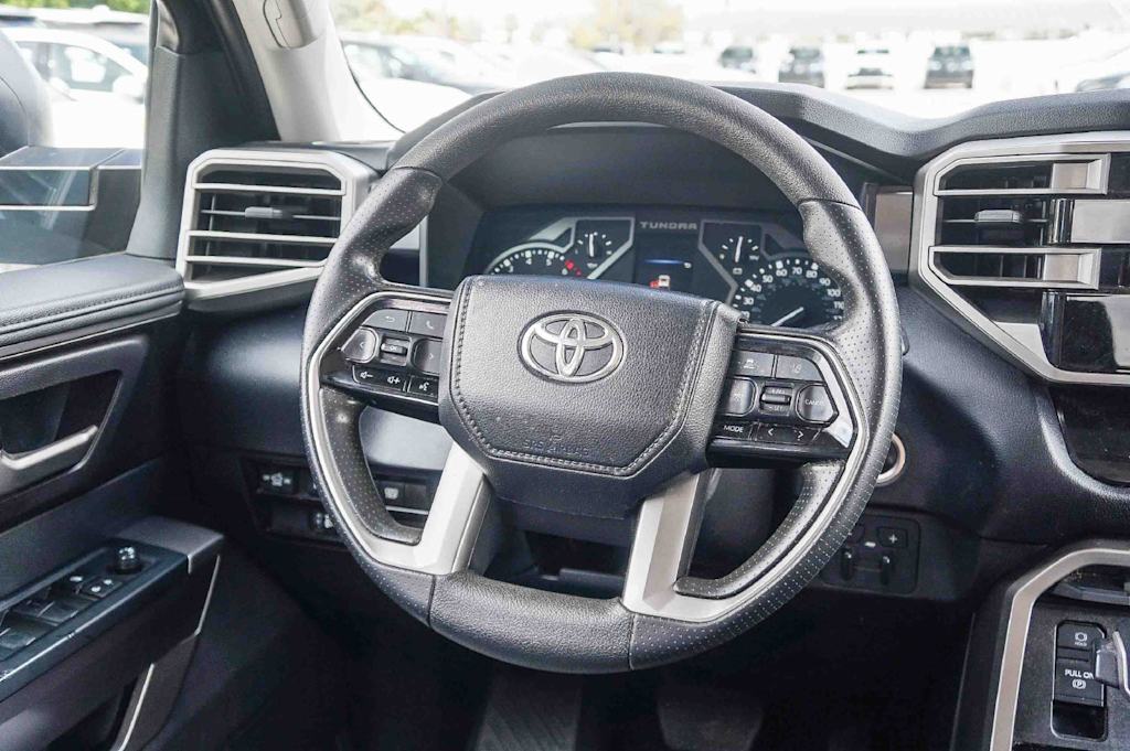 Thumbnail: 2024 Toyota Tundra - 9