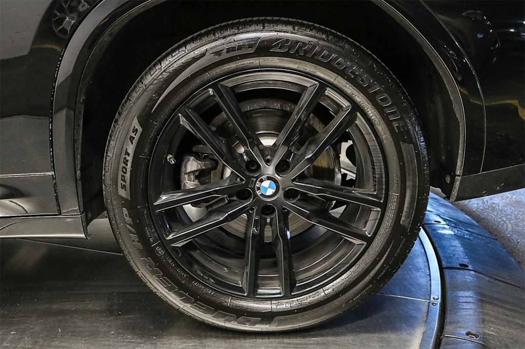 Thumbnail: 2021 BMW X4 - 6