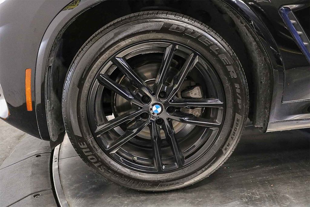 Thumbnail: 2021 BMW X4 - 23