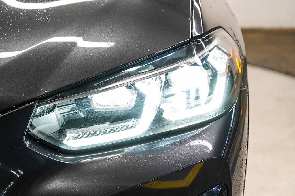 Thumbnail: 2022 BMW X4 - 21