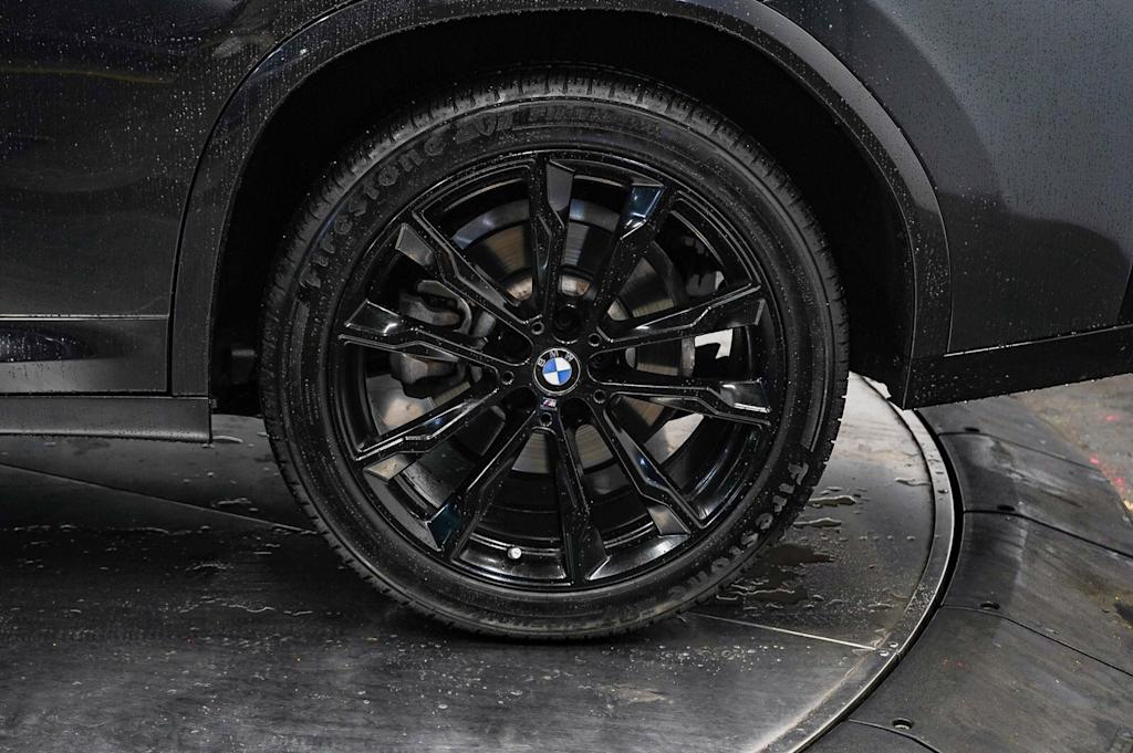 Thumbnail: 2022 BMW X4 - 22