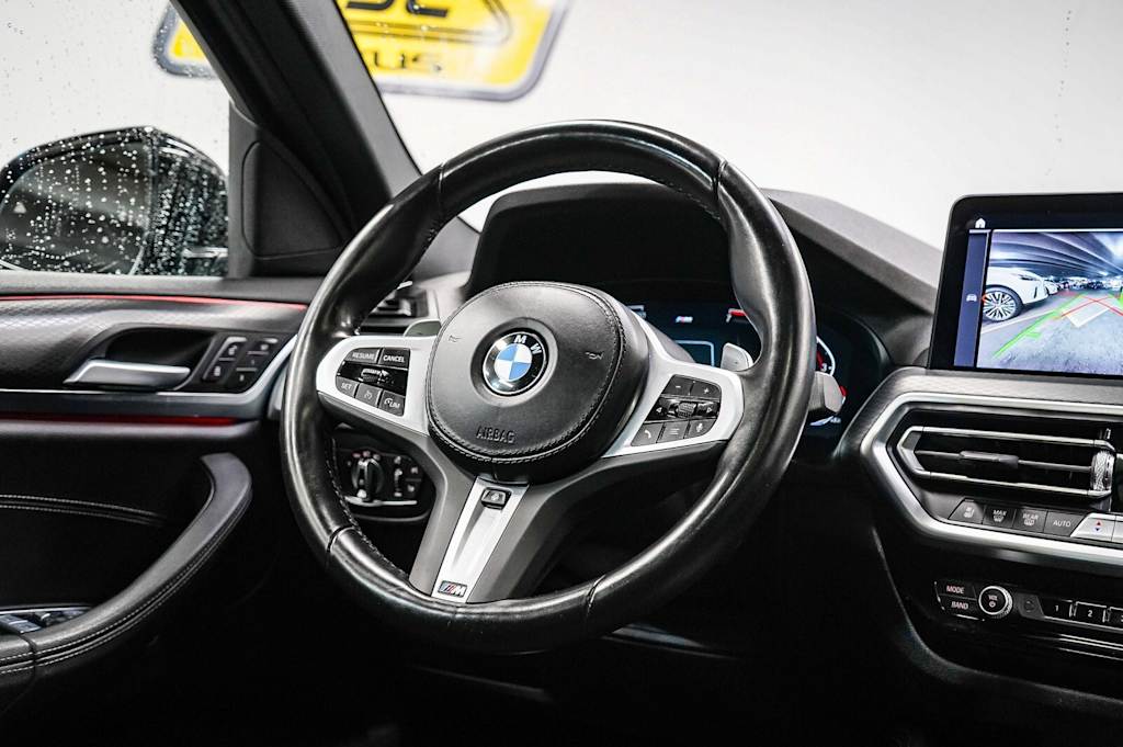 Thumbnail: 2022 BMW X4 - 12