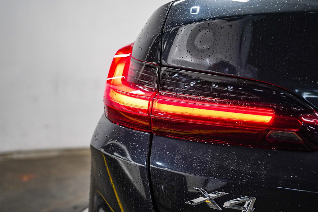 Thumbnail: 2022 BMW X4 - 23