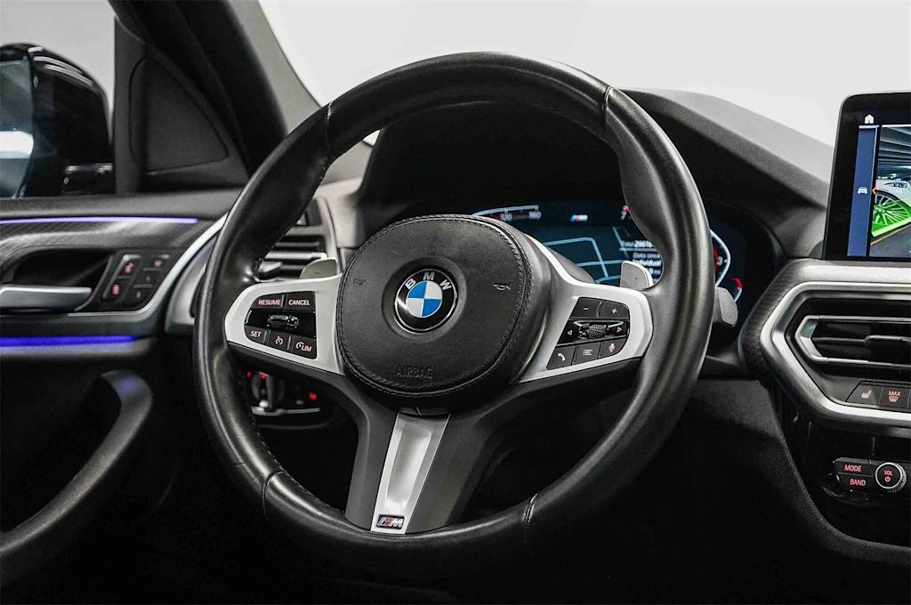 Thumbnail: 2023 BMW X4 - 12