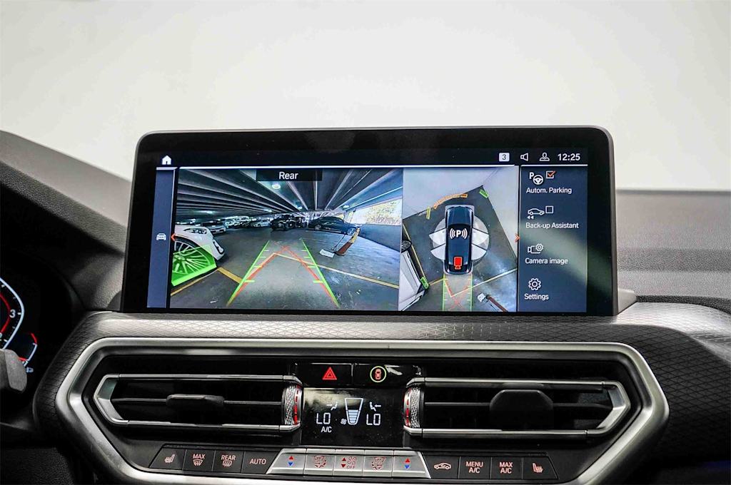 Thumbnail: 2023 BMW X4 - 14